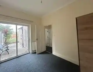 2 Heath Road, photo 4