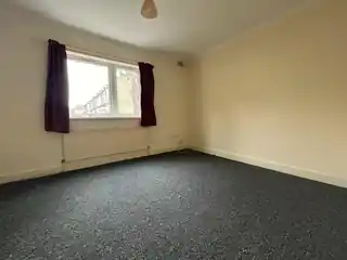 2 Heath Road, photo 2