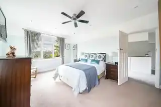 2 Hillside Road, photo 3