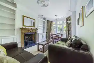 2 Holmwood Gardens, photo 3