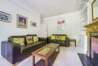 2 Holmwood Gardens, photo 2