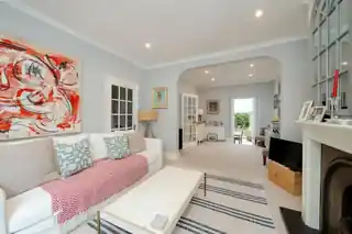 2 Irving Road, photo 2