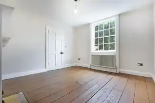 2 Kings Road, photo 2