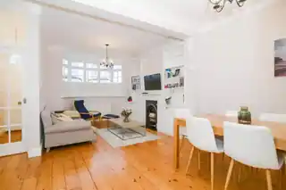 2 Kings Road, photo 2