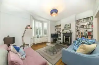 2 Lind Street, photo 2