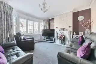 2 Lovelace Road, photo 2