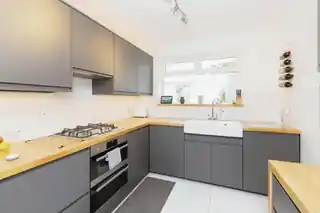 2 Marston Road, photo 4