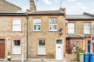2 Medlar Street, photo 2