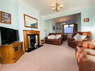 2 Morden Road, photo 3