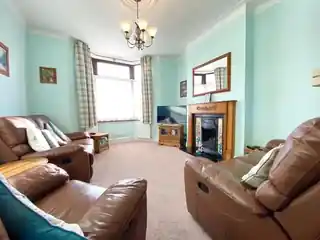 2 Morden Road, photo 2