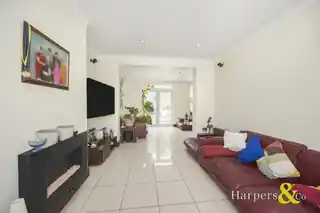2 Newick Close, photo 3