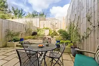 2 Olmstead Close, photo 3