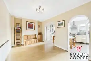 2 Paignton Road, photo 3