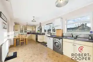 2 Paignton Road, photo 2