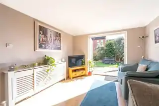 2 Park Crescent, photo 3