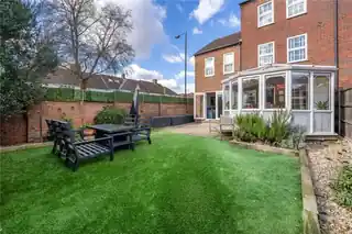 2 Park Crescent, photo 2