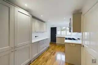 2 Plain Tile Cottages, photo 2