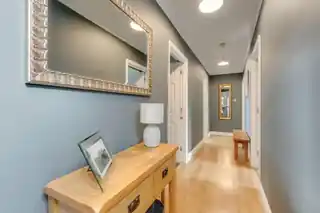 2 Redwood Close, photo 4