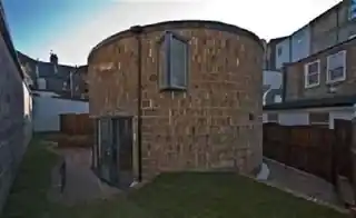 2 Rosehart Mews, photo 3