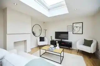 2 Rowe Lane, photo 2