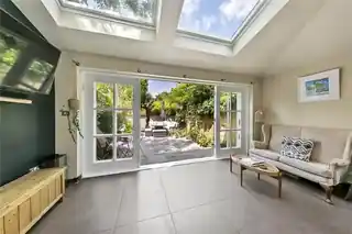 2 Ruskin Avenue, photo 4
