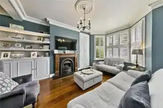 2 Ruskin Avenue, photo 2