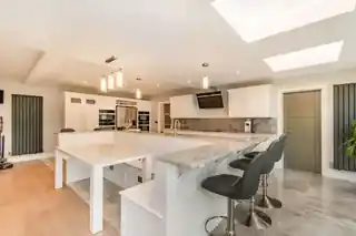 2 Sherborne Place, photo 3