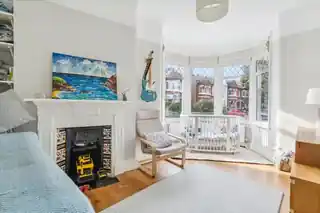 2 Shirley Road, photo 3
