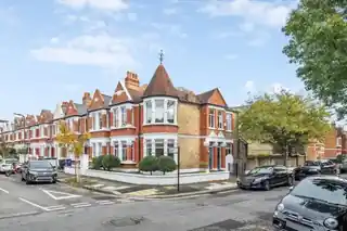 2 Shirley Road, photo 2