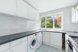 2, Spring Court, Church Road, photo 3