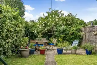 2 Stanley Road, photo 3