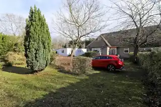 2, The Bungalows, Friar Road, photo 3