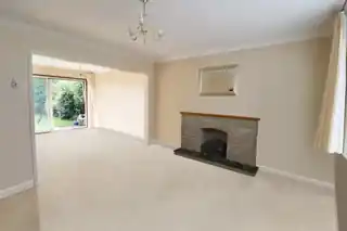 2 Viewfield Road, photo 4