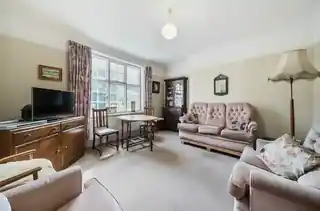 2 Winscombe Crescent, photo 2