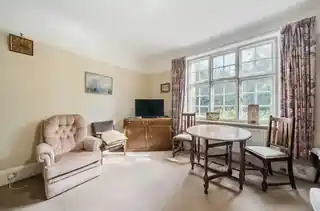2 Winscombe Crescent, photo 3