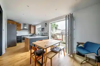 20 Alexandra Gardens, photo 4