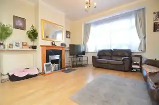 20 Ashurst Drive, photo 2