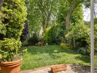 20 Ashworth Road, photo 4