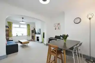 20 Barnehurst Close, photo 3