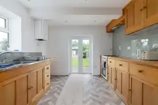 20 Bellclose Road, photo 3