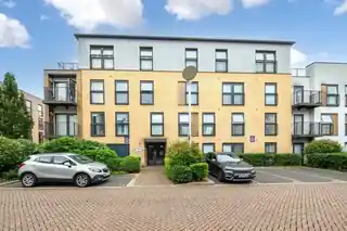 20, Bletchley Court, Hitchin Lane, photo 4
