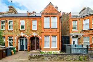 20 Blyth Road, photo 2