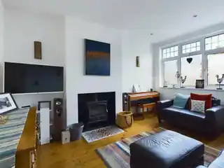 20 Brook Avenue, photo 3