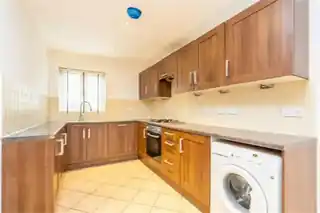 20 Church Close, photo 2