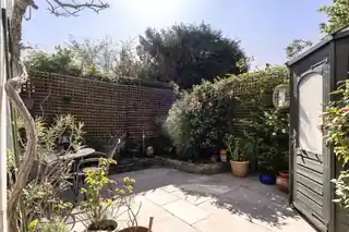 20 Coalecroft Road, photo 3