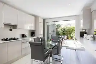 20 Coalecroft Road, photo 4