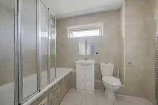 20 Finians Close, photo 3