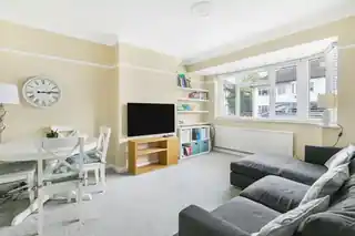 20 Fulwood Gardens, photo 2