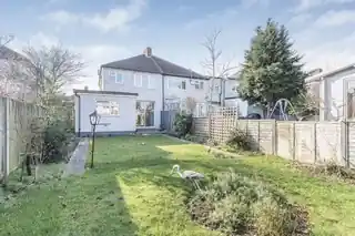 20 Gloucester Avenue, photo 4