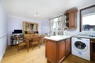 20 Homefield Road, photo 4